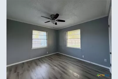 113 Bonham Street, Port Lavaca, TX 77979 - Photo 16