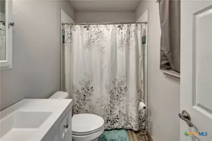 180 Colake Dr, Victoria, TX 77905 - Photo 12