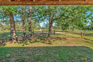 180 Colake Dr, Victoria, TX 77905 - Photo 20