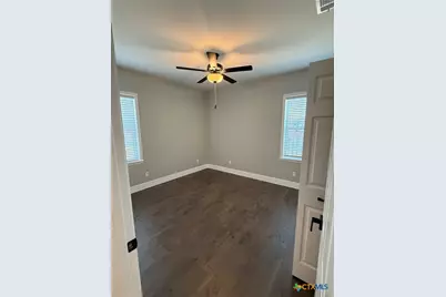209 Haller Street, Yoakum, TX 77995 - Photo 10