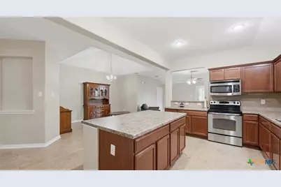 343 Cylamen, New Braunfels, TX 78132 - Photo 4