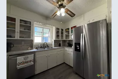 2221 McPherson Drive, Port Lavaca, TX 77979 - Photo 12