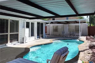 2221 McPherson Dr, Port Lavaca, TX 77979 - Photo 4