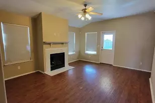 2016 N Ranch Estates Blvd, New Braunfels, TX 78130 - Photo 2