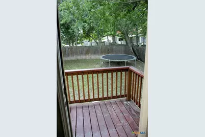 633 S Commerce Street, Lockhart, TX 78644 - Photo 16