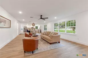 1602 S 13th St, Temple, TX 76504 - Photo 4