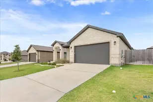 2028 Butternut Rd, Temple, TX 76502 - Photo 2