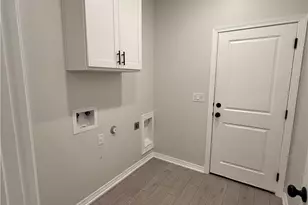 2028 Butternut Rd, Temple, TX 76502 - Photo 8