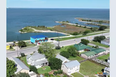 207 S Commerce Street, Port Lavaca, TX 77979 - Photo 4