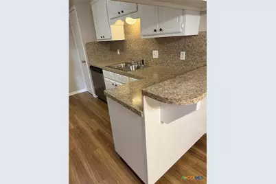 104 Milann Street, Victoria, TX 77901 - Photo 2