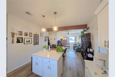 635 E Camp Street, New Braunfels, TX 78130 - Photo 12