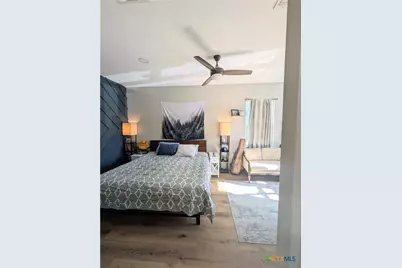 635 E Camp Street, New Braunfels, TX 78130 - Photo 14