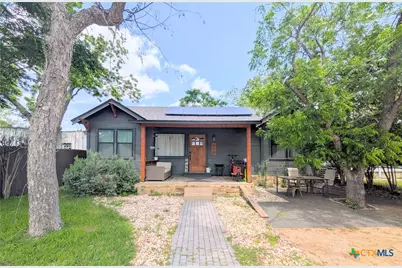 635 E Camp Street, New Braunfels, TX 78130 - Photo 4