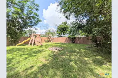 635 E Camp Street, New Braunfels, TX 78130 - Photo 42