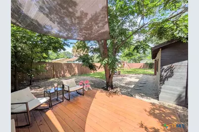 635 E Camp Street, New Braunfels, TX 78130 - Photo 38