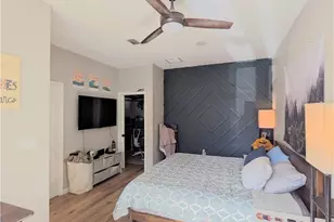 635 E Camp St, New Braunfels, TX 78130 - Photo 16