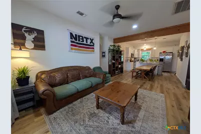 635 E Camp Street, New Braunfels, TX 78130 - Photo 6