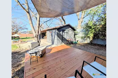 635 E Camp Street, New Braunfels, TX 78130 - Photo 38