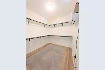 635 E Camp Street, New Braunfels, TX 78130 - Photo 38