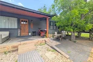 635 E Camp St, New Braunfels, TX 78130 - Photo 2