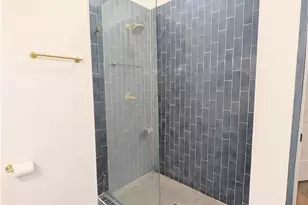 635 E Camp St, New Braunfels, TX 78130 - Photo 32