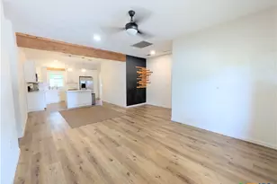 635 E Camp St, New Braunfels, TX 78130 - Photo 18