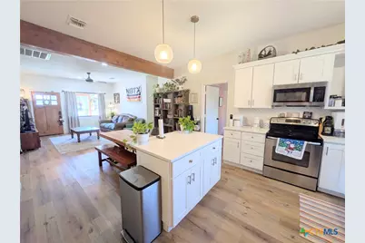 635 E Camp Street, New Braunfels, TX 78130 - Photo 22