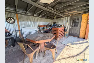 635 E Camp Street, New Braunfels, TX 78130 - Photo 36