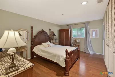 5250 Round Table Drive, San Antonio, TX 78218 - Photo 16