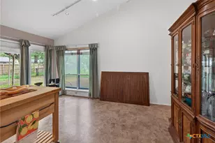 5250 Round Table Dr, San Antonio, TX 78218 - Photo 28