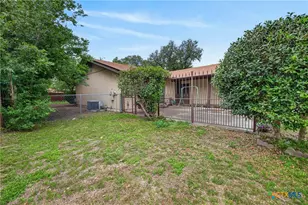 5250 Round Table Dr, San Antonio, TX 78218 - Photo 4