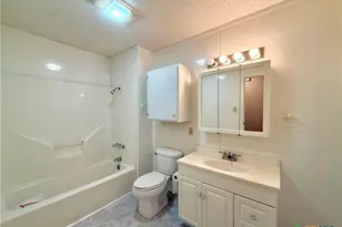 109 River Rd, Tivoli, TX 77990 - Photo 30