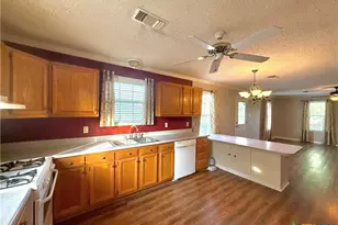 109 River Rd, Tivoli, TX 77990 - Photo 24