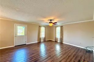 109 River Rd, Tivoli, TX 77990 - Photo 12