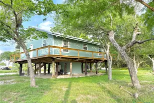 109 River Rd, Tivoli, TX 77990 - Photo 36