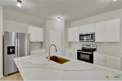 800 Bahia Place, Seguin, TX 78155 - Photo 12
