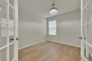 800 Bahia Pl, Seguin, TX 78155 - Photo 8