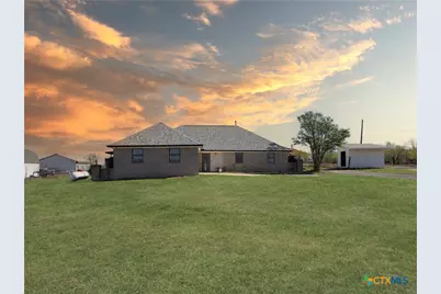 2412 Williamson Road, Lockhart, TX 78644 - Photo 2