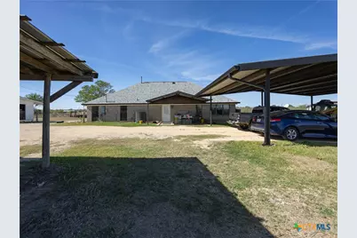 2412 Williamson Road, Lockhart, TX 78644 - Photo 20