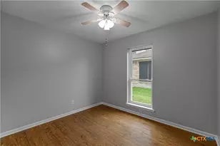 308 Trentwood Cir, Victoria, TX 77901 - Photo 16
