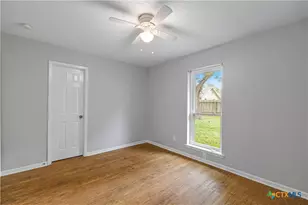 308 Trentwood Cir, Victoria, TX 77901 - Photo 12