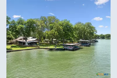 1435 E Zipp Road, New Braunfels, TX 78130 - Photo 2