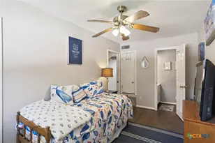1435 E Zipp Rd, New Braunfels, TX 78130 - Photo 28