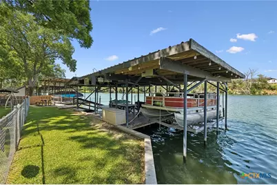 1435 E Zipp Road, New Braunfels, TX 78130 - Photo 6