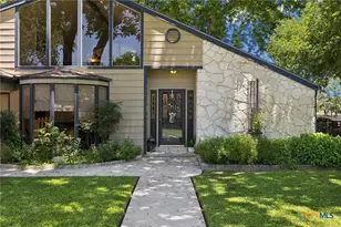 1435 E Zipp Rd, New Braunfels, TX 78130 - Photo 14