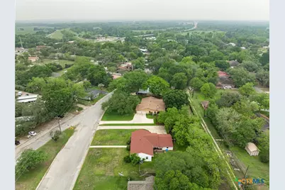 908 S Laurel Avenue, Luling, TX 78648 - Photo 26