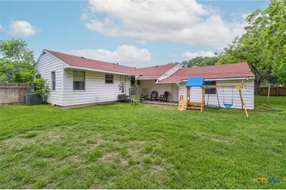 908 S Laurel Avenue, Luling, TX 78648 - Photo 28