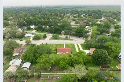 908 S Laurel Avenue, Luling, TX 78648 - Photo 24