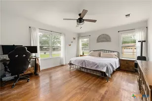 908 S Laurel Ave, Luling, TX 78648 - Photo 16