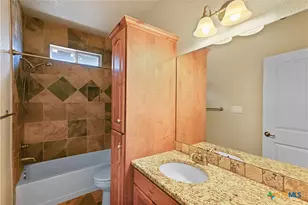 1705 Sudberg, Seguin, TX 78155 - Photo 14